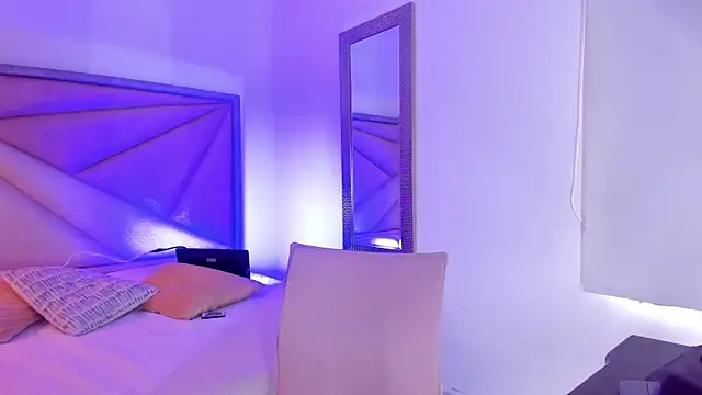 GiaFu online show from November 2, 5:48 pm