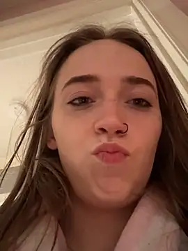 Maxinebabyyy online show from March 1, 3:16 pm