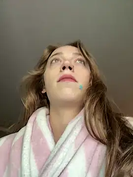 Maxinebabyyy online show from March 18, 12:47 pm