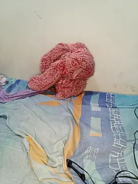 Snapshot of misskitty19-01 chatting on December 12, 10:02 am misskitty19-01 online show from December 12, 10:02 am