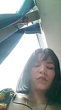 Snapshot of misskitty19-01 chatting on December 17, 4:32 pm misskitty19-01 online show from December 17, 4:32 pm