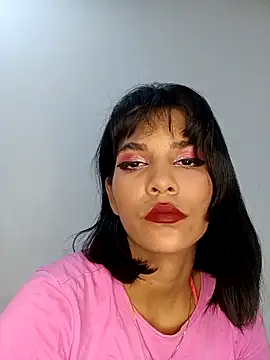 Snapshot of misskitty19-01 chatting on January 12, 12:07 am misskitty19-01 online show from January 12, 12:07 am