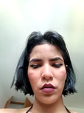 Snapshot of misskitty19-01 chatting on February 19, 4:55 pm misskitty19-01 online show from February 19, 4:55 pm