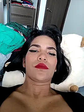 Snapshot of misskitty19-01 chatting on February 28, 7:25 pm misskitty19-01 online show from February 28, 7:25 pm