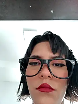 Snapshot of misskitty19-01 chatting on March 4, 5:45 pm misskitty19-01 online show from March 4, 5:45 pm