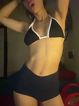 Snapshot of Carolinen chatting on September 12, 8:09 pm Carolinen online show from September 12, 8:09 pm