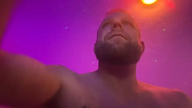 Snapshot of Dani_Dragon69 chatting on December 19, 8:23 am Dani Dragon69 online show from December 19, 8:23 am