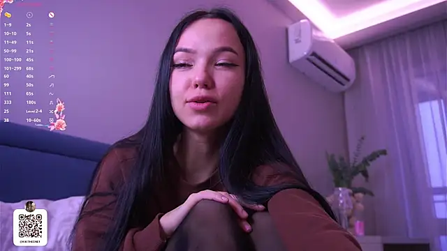 SynneFrary online show from December 2, 6:08 am