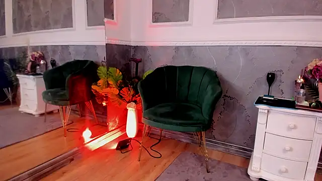 anissia teaser online show from March 4, 10:35 am