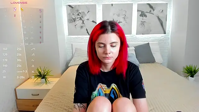 HarpyWitch online show from December 7, 11:23 pm