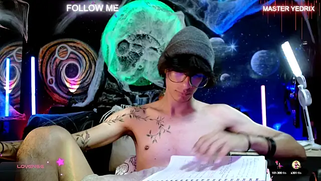 Snapshot of Yedrix chatting on October 14, 8:20 pm Yedrix online show from October 14, 8:20 pm