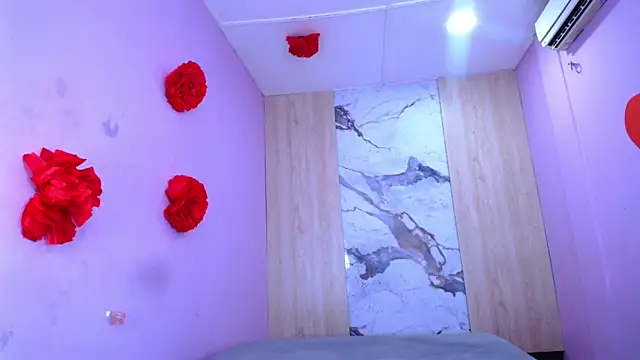 Charlotte Love10 online show from February 22, 6:08 pm