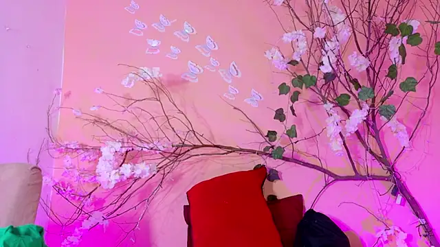 Charlotte Love10 online show from July 12, 6:32 pm