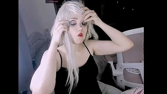 Snapshot of madokapruriens chatting on October 25, 3:14 am madokapruriens online show from October 25, 3:14 am