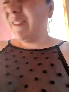 Snapshot of Molly_Greyy chatting on December 7, 8:22 am Molly Greyy online show from December 7, 8:22 am