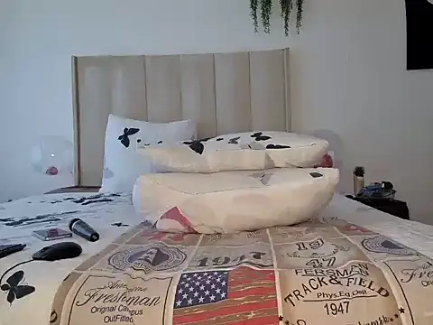 Pearl 00 online show from March 11, 6:10 am