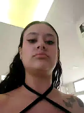 Snapshot of angel_witch chatting on January 29, 6:18 pm angel witch online show from January 29, 6:18 pm