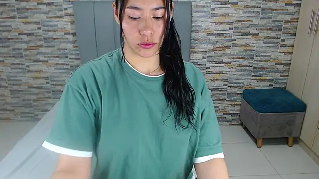  joy yva online show from September 26, 4:33 pm