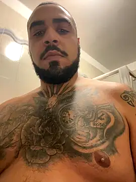 Dikkiduohottt online show from November 7, 5:13 pm