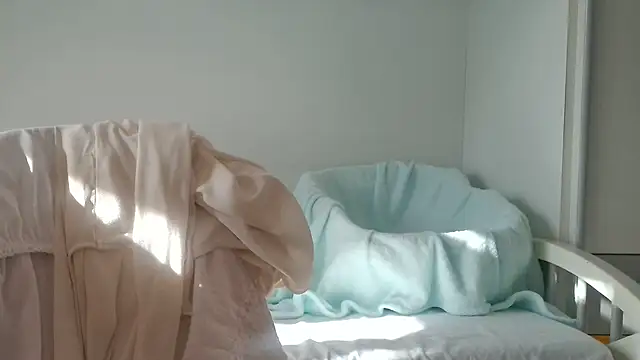 Snapshot of VeneRed chatting on February 10, 8:53 am VeneRed online show from February 10, 8:53 am