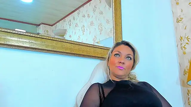 MalorySweet online show from September 18, 11:56 am