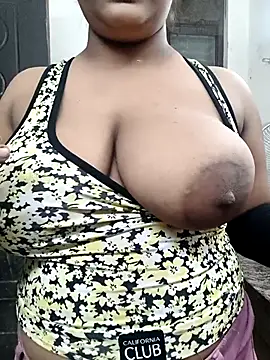 Snapshot of Cute_payal0 chatting on October 14, 7:31 am Cute payal0 online show from October 14, 7:31 am