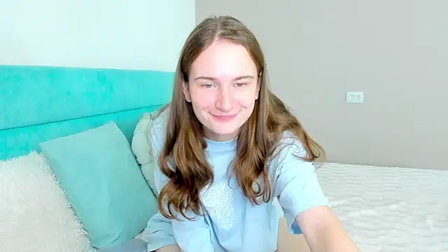 L1ittle kitty  online show from September 28, 5:35 am