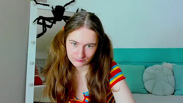 L1ittle kitty  online show from November 7, 6:35 am