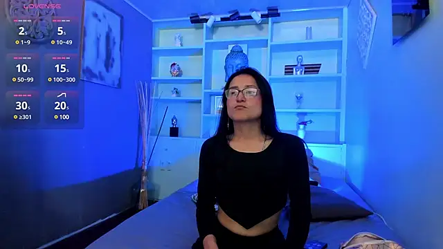 Snapshot of Lucy_Williiams chatting on February 27, 7:47 pm Lucy Williiams online show from February 27, 7:47 pm