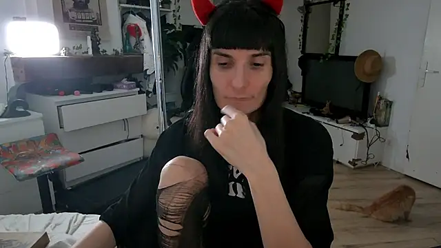 CeriseLapine online show from November 9, 7:23 pm