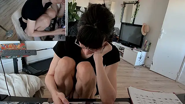 CeriseLapine online show from November 26, 10:27 am