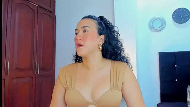 kathyajhonss online show from February 6, 10:32 pm