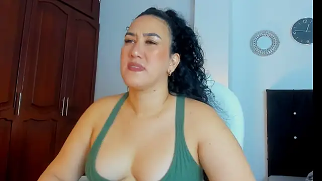 kathyajhonss online show from September 12, 10:54 pm