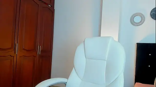 kathyajhonss online show from October 11, 10:19 pm