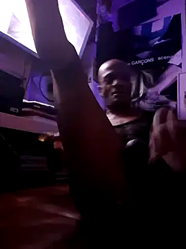 Snapshot of dreski86 chatting on October 8, 7:50 am dreski86 online show from October 8, 7:50 am