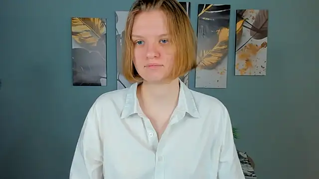 LilianSwall online show from January 13, 2:44 pm