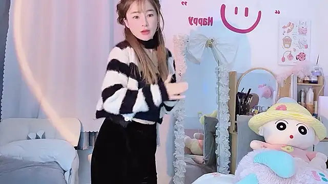 Carly 1 online show from December 18, 3:33 pm