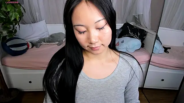 Inari Okami  online show from January 18, 11:55 pm