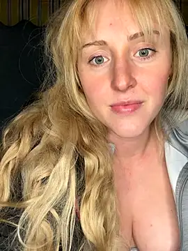 SherryOutdoor1 online show from October 15, 7:25 pm