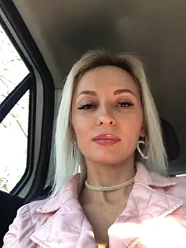 Diamond Bunny  online show from January 26, 1:36 pm