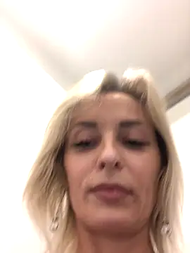 Diamond Bunny  online show from September 13, 3:34 pm