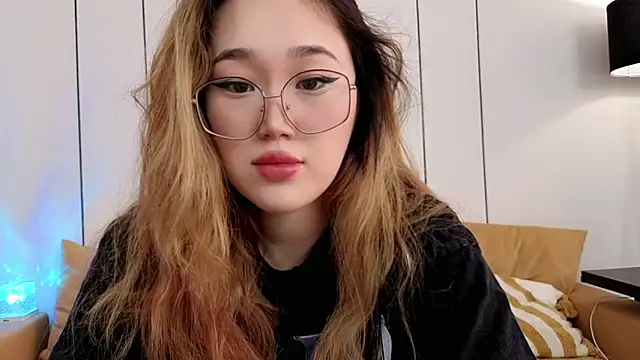 Jennatyan online show from February 28, 8:15 am