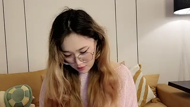 Jennatyan online show from April 15, 7:48 am