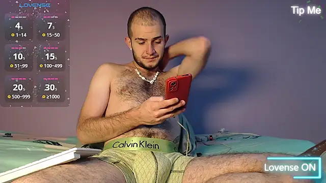 Dante Bear  online show from November 18, 2:17 am