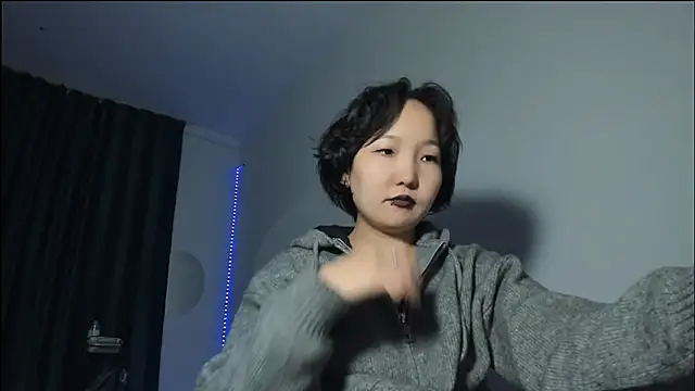 Snapshot of himeros_goddess chatting on December 7, 12:08 am himeros goddess online show from December 7, 12:08 am