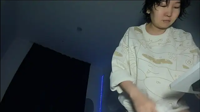 Snapshot of himeros_goddess chatting on December 8, 2:41 pm himeros goddess online show from December 8, 2:41 pm