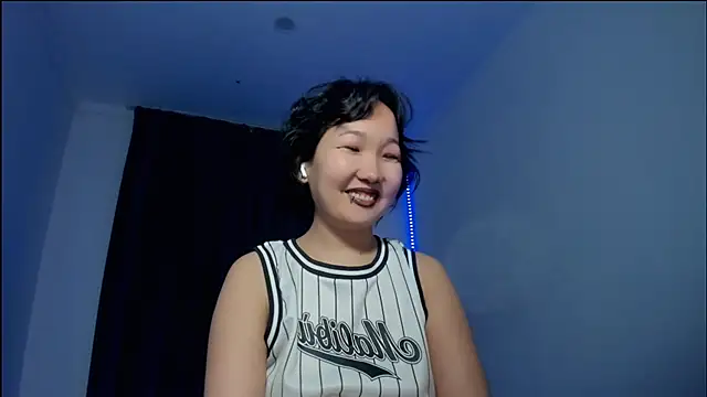 Snapshot of himeros_goddess chatting on December 12, 8:36 am himeros goddess online show from December 12, 8:36 am