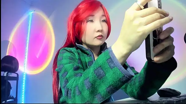 Snapshot of himeros_goddess chatting on January 10, 3:50 am himeros goddess online show from January 10, 3:50 am