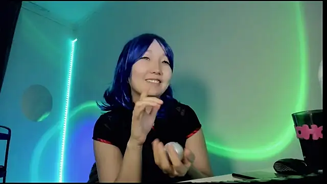 Snapshot of himeros_goddess chatting on January 17, 6:57 am himeros goddess online show from January 17, 6:57 am