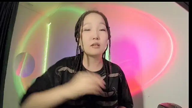 Snapshot of himeros_goddess chatting on February 7, 2:50 am himeros goddess online show from February 7, 2:50 am